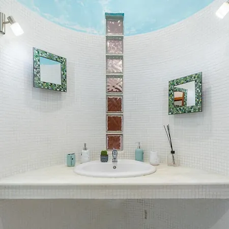 Con Jacuzzi E Area Fitness Casa de Férias Arenella (Syracuse)